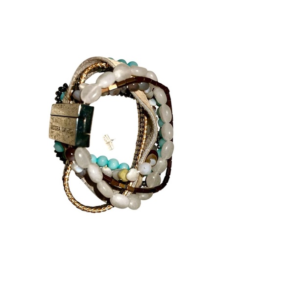 Multi-Strand Beaded Bracelet strong magnetic clasp - Picture 4 of 5